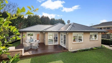11A Commissariat Road, Mount Wellington, Auckland - Carousel 1