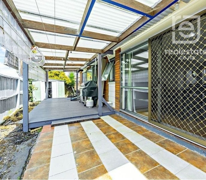 4 Bernina Place, Weymouth, Auckland - Carousel 2