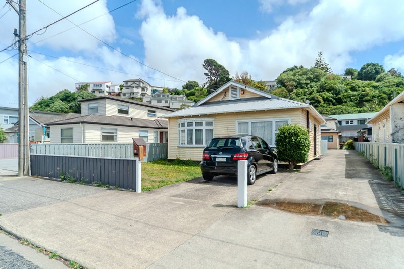 53 Tauhinu Road, Miramar, Wellington - Carousel 12