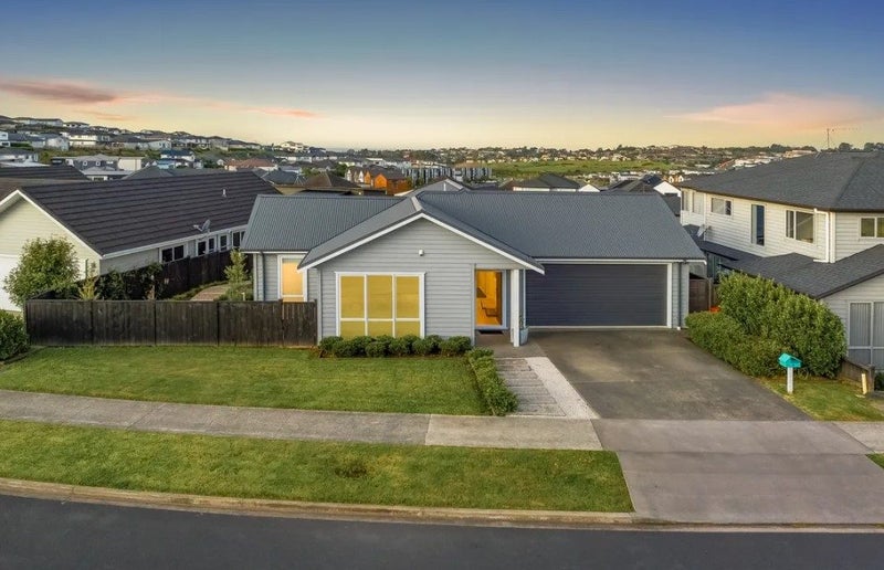 8 Vue Terrace, Silverdale, Silverdale - Carousel 1