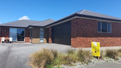 116 Sewell Street, Hokitika - Carousel 1