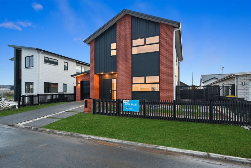17 Ogilvie Avenue, Chartwell, Hamilton - Carousel 1