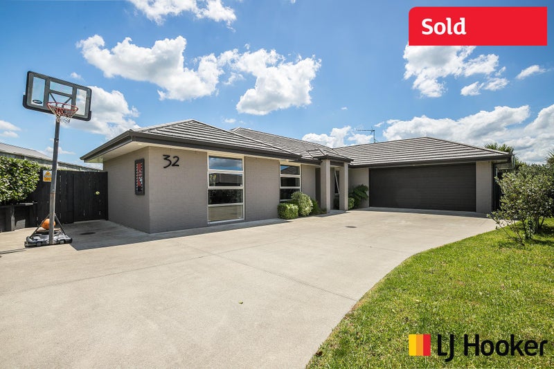 32 Fletcher Lane, Patumahoe, Pukekohe - Carousel 1