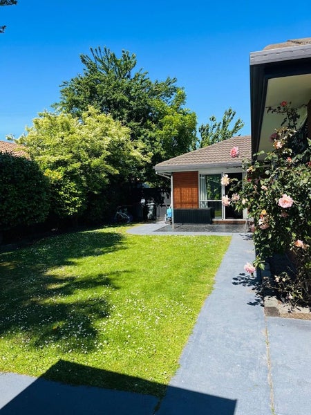 28 Shannon Place, Belfast, Christchurch - Carousel 2