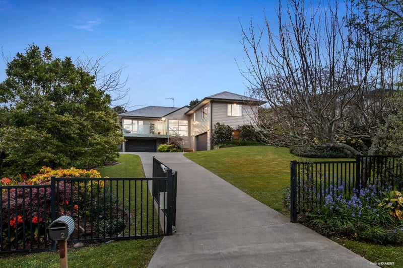 2 van Dyke Place, West Harbour, Auckland - Carousel 2