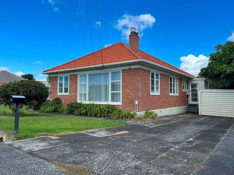 27 Challenger Street, St Heliers, Auckland - Carousel 1