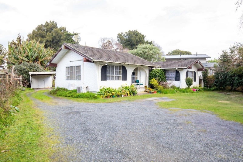 11 Hibiscus Avenue, Hamilton Lake, Hamilton - Carousel 2