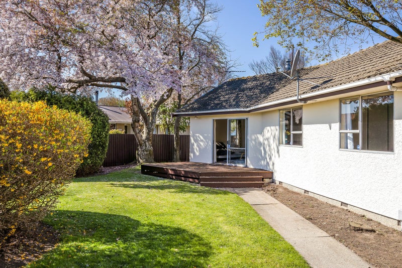 21 Oakley Crescent, Hornby, Christchurch - Carousel 2