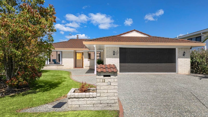12 Monet Grove, West Harbour, Auckland - Carousel 1