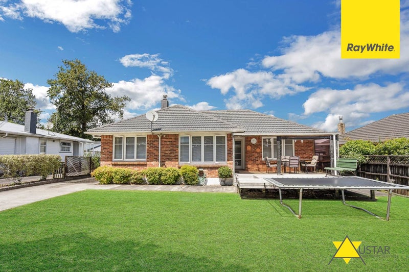 23 Te Kanawa Crescent, Henderson, Auckland - Carousel 2