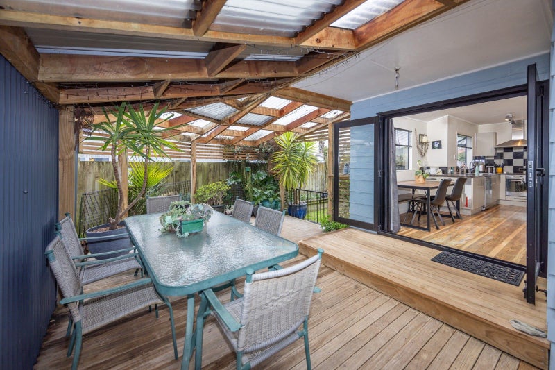 22C Ellicott Road, Nawton, Hamilton - Carousel 1