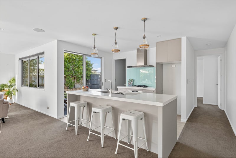 48 Blue Gum Place, New Brighton, Christchurch - Carousel 2