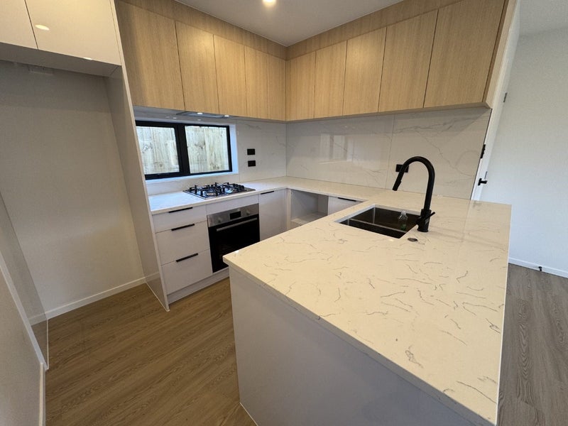 12 Hamlin Road, Mount Wellington, Auckland - Carousel 2