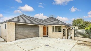 165B Bower Avenue, New Brighton, Christchurch - Carousel 1