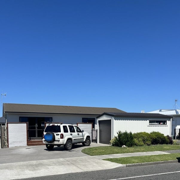 100 Murphy Road, Taradale, Napier - Carousel 1