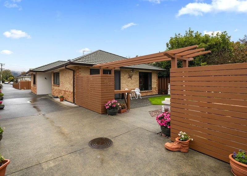 12A Sheridan Crescent, Trentham, Upper Hutt - Carousel 5