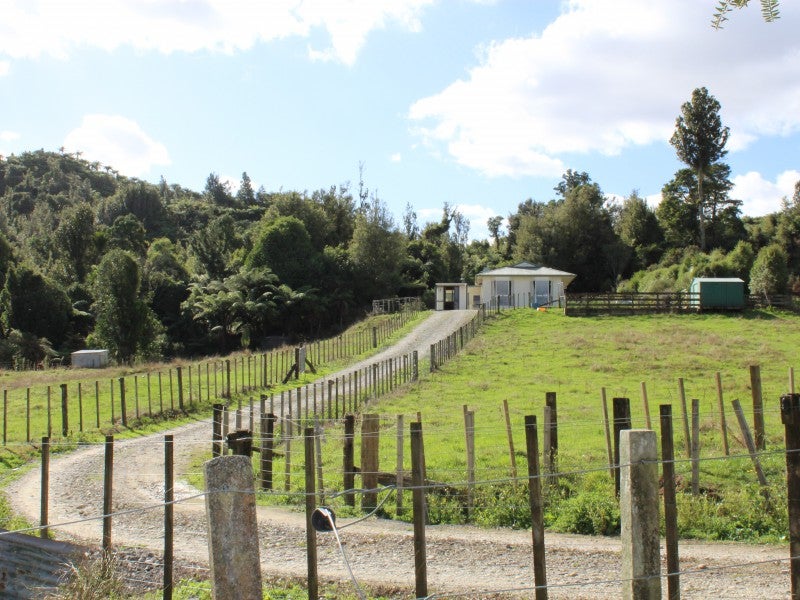 219E Ngatapuwae Road, Waitomo, Te Kūiti - Carousel 1