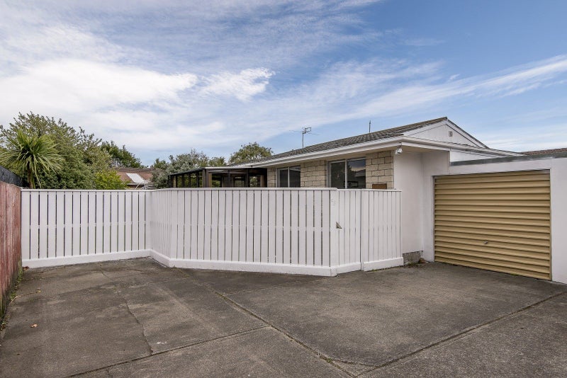 2/6 Tamarisk Place, Parklands, Christchurch - Carousel 2