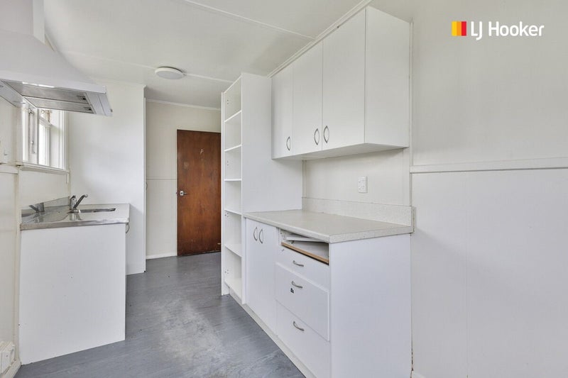 82 Panmure Avenue, Calton Hill, Dunedin - Carousel 2