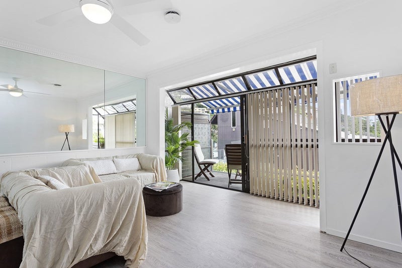 3/15 Marriner Street, Sumner, Christchurch - Carousel 2