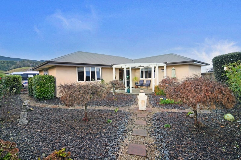 16 Cambelldon Crescent, Stoke, Nelson - Carousel 1