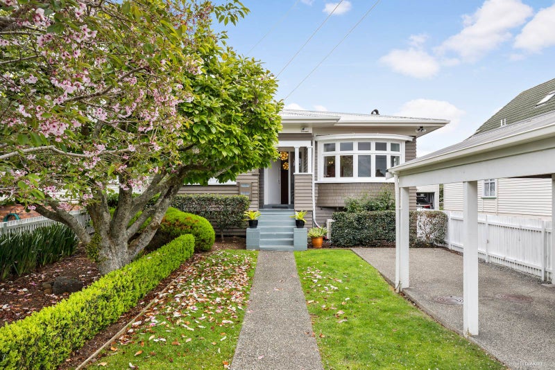 5A Waitomo Avenue, Mount Eden, Auckland - Carousel 1