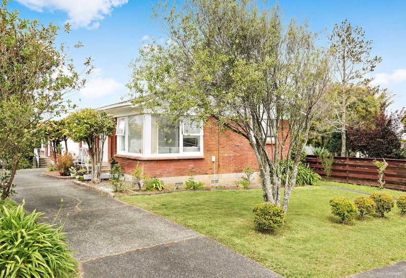 1/38 Knightsbridge Drive, Forrest Hill, Auckland - Carousel 2