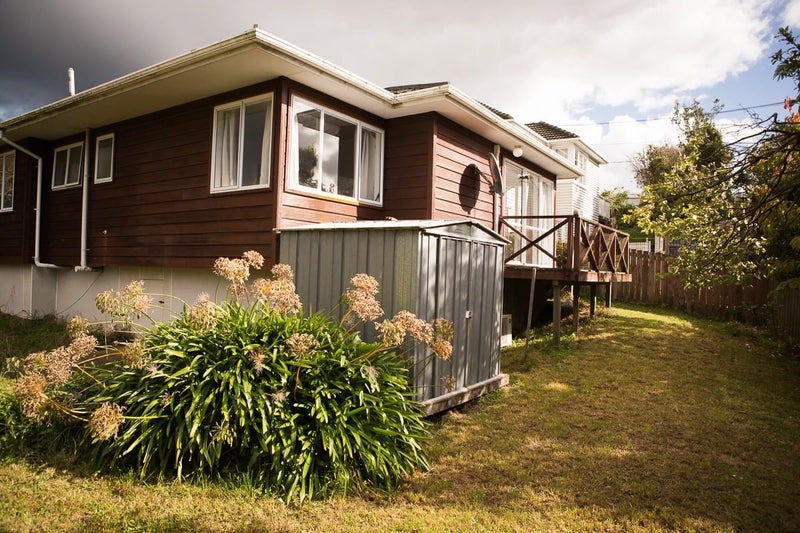 9A Stephen Street, Johnsonville, Wellington - Carousel 1