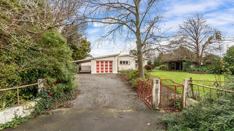 9 Waterholes Road, Christchurch - Carousel 2