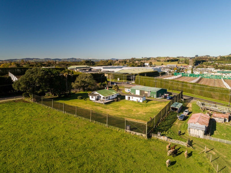 28 Armstrong Road, Te Puna - Carousel 28