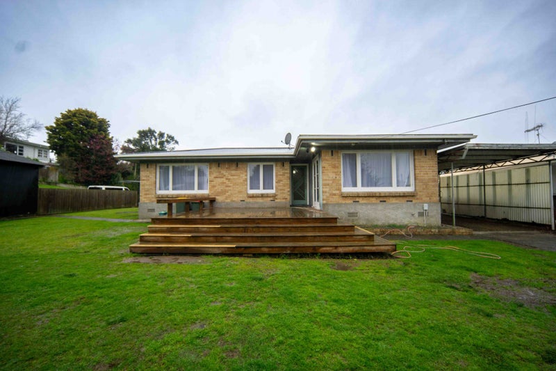 2 Windsor Road, Maeroa, Hamilton - Carousel 2