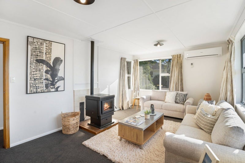 16 Dufek Crescent, Wigram, Christchurch - Carousel 2