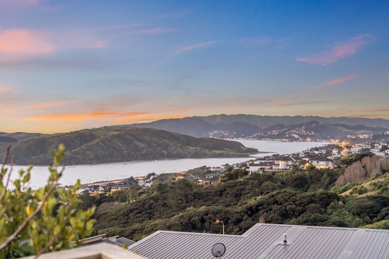 18 Milford Street, Aotea, Porirua - Carousel 2