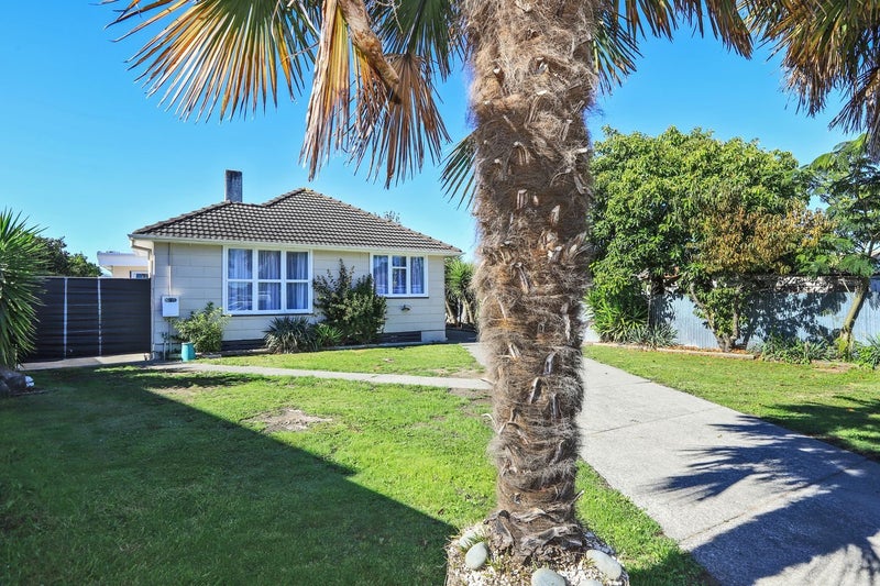 1203 Beatty Place, Mayfair, Hastings - Carousel 2