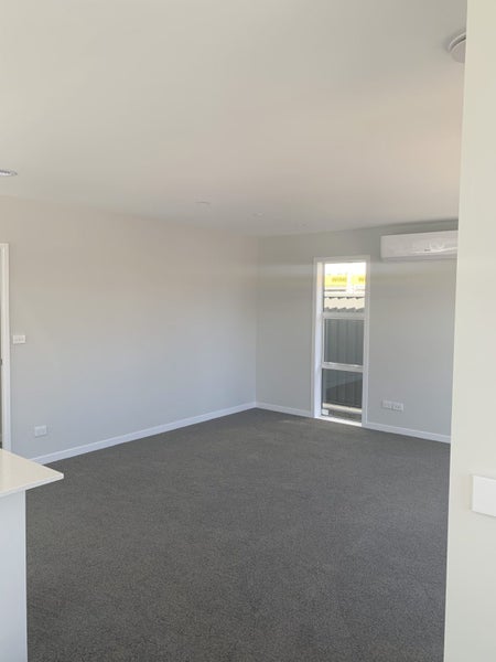 35 Karearea Avenue, Kenepuru, Porirua - Carousel 2