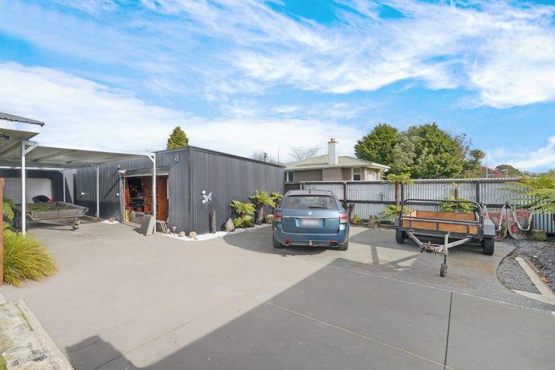 13 Petries Road, Woodend, Woodend - Carousel 34