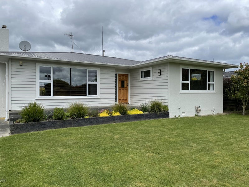 23 Edwards Place, Terrace End, Palmerston North - Carousel 1