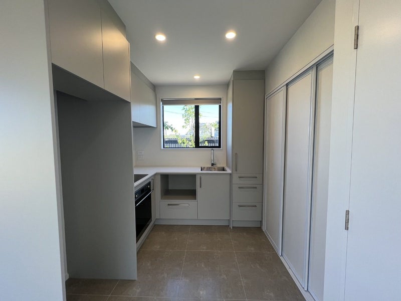 1/9 Milton Street, Somerfield, Christchurch - Carousel 2