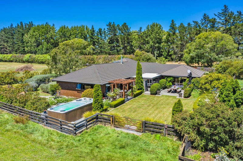 78 Skewbridge Road, Flaxton - Carousel 1