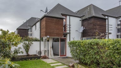 5/30 Clissold Street, Merivale, Christchurch - Carousel 1