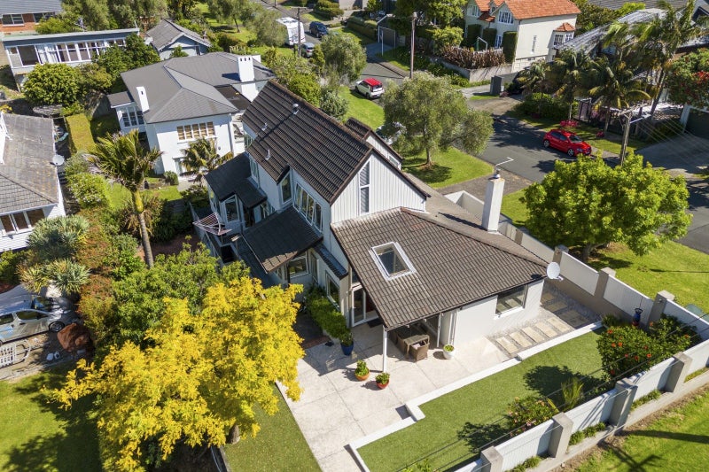 9 Park Avenue, Takapuna, Auckland - Carousel 1