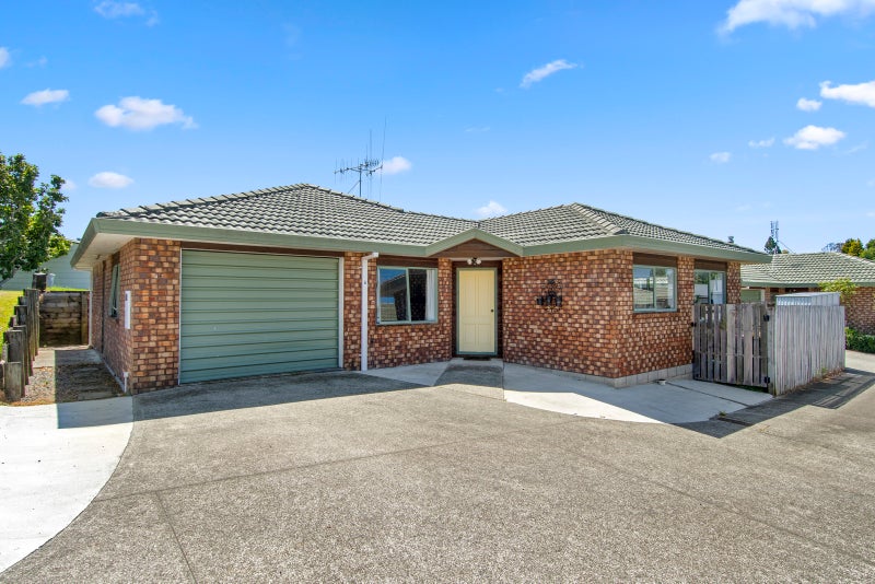 49D Coopers Road, Gate Pa, Tauranga - Carousel 1