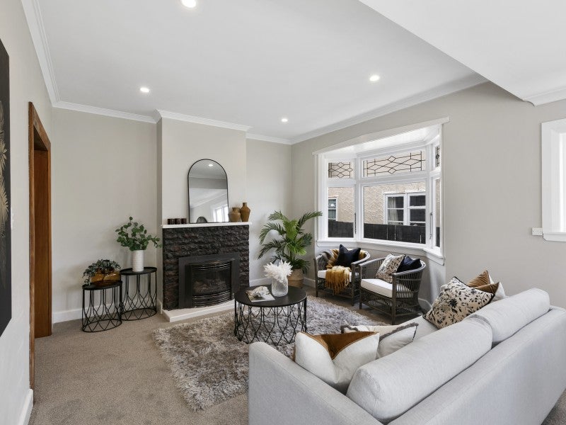 135 Whites Line East, Waiwhetu, Lower Hutt - Carousel 2