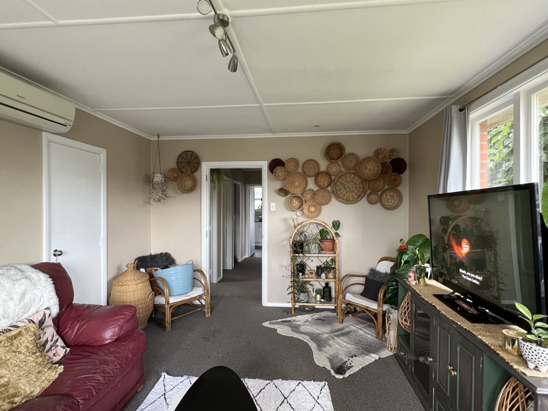 1 McHardie Street, Trentham, Upper Hutt - Carousel 9