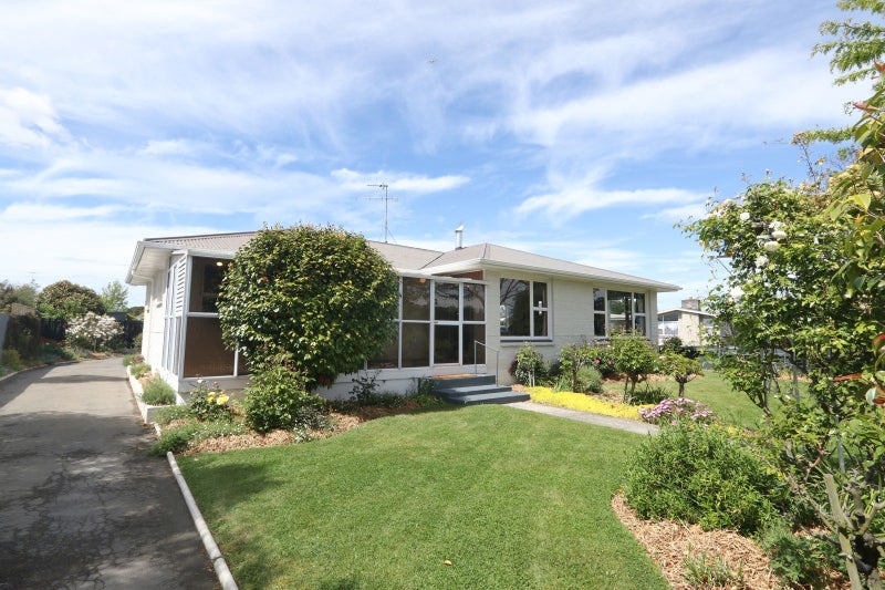 196 Chalmers Avenue, Hampstead, Ashburton - Carousel 1