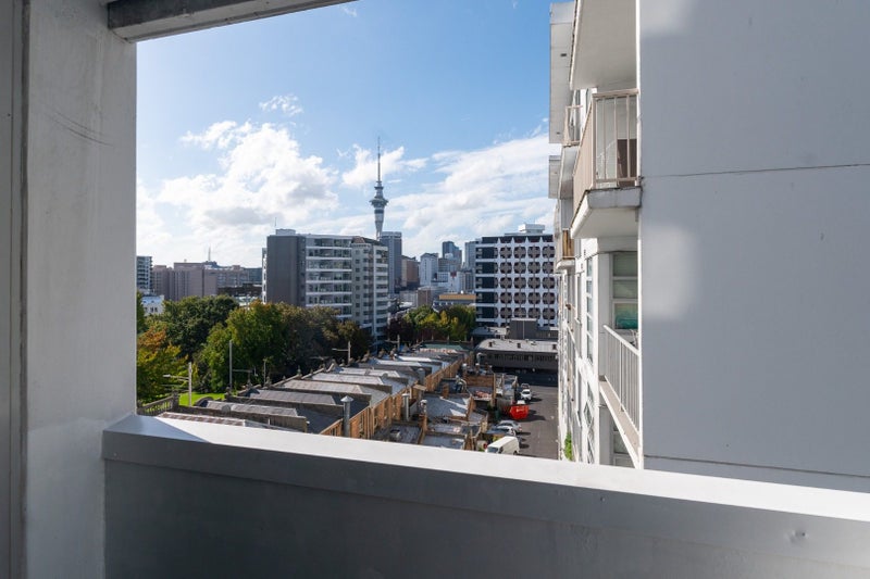 4E/15 City Road, Auckland Central, Auckland - Carousel 7