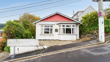 25 Frame Street, North East Valley, Dunedin - Carousel 1