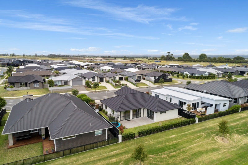 25 Stevenson Drive, Papamoa - Carousel 2