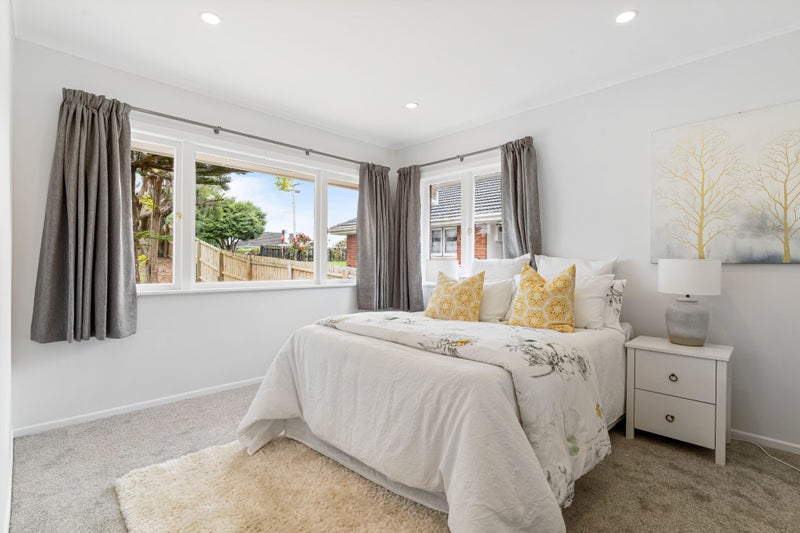 67 Blake Road, Mangere East, Auckland - Carousel 2