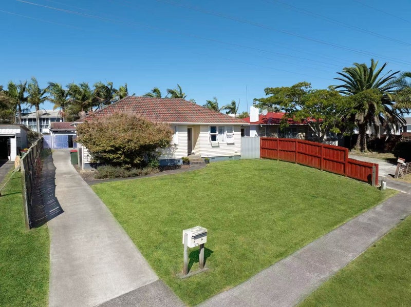 6 Mangos Place, Pakuranga, Auckland - Carousel 1